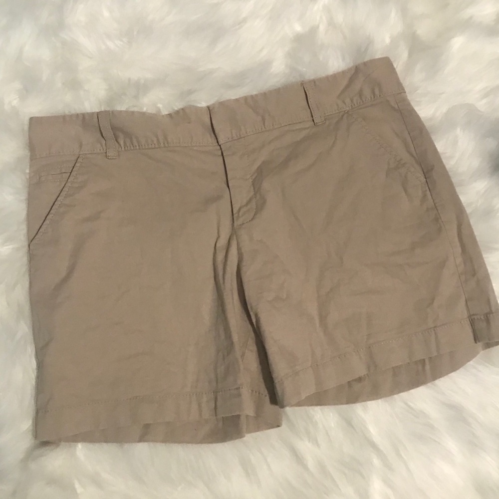 Caslon Shorts